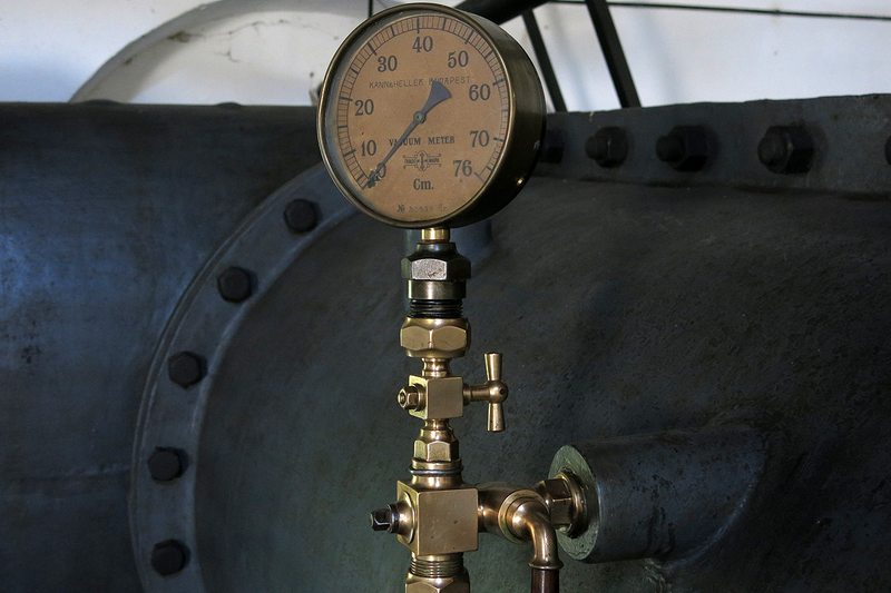Illustration for article titled Photo Essay: Inside a 120 Year-Old Steam Powered Water Pumping Station